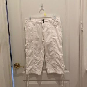Guess Cargo Capri Jeans